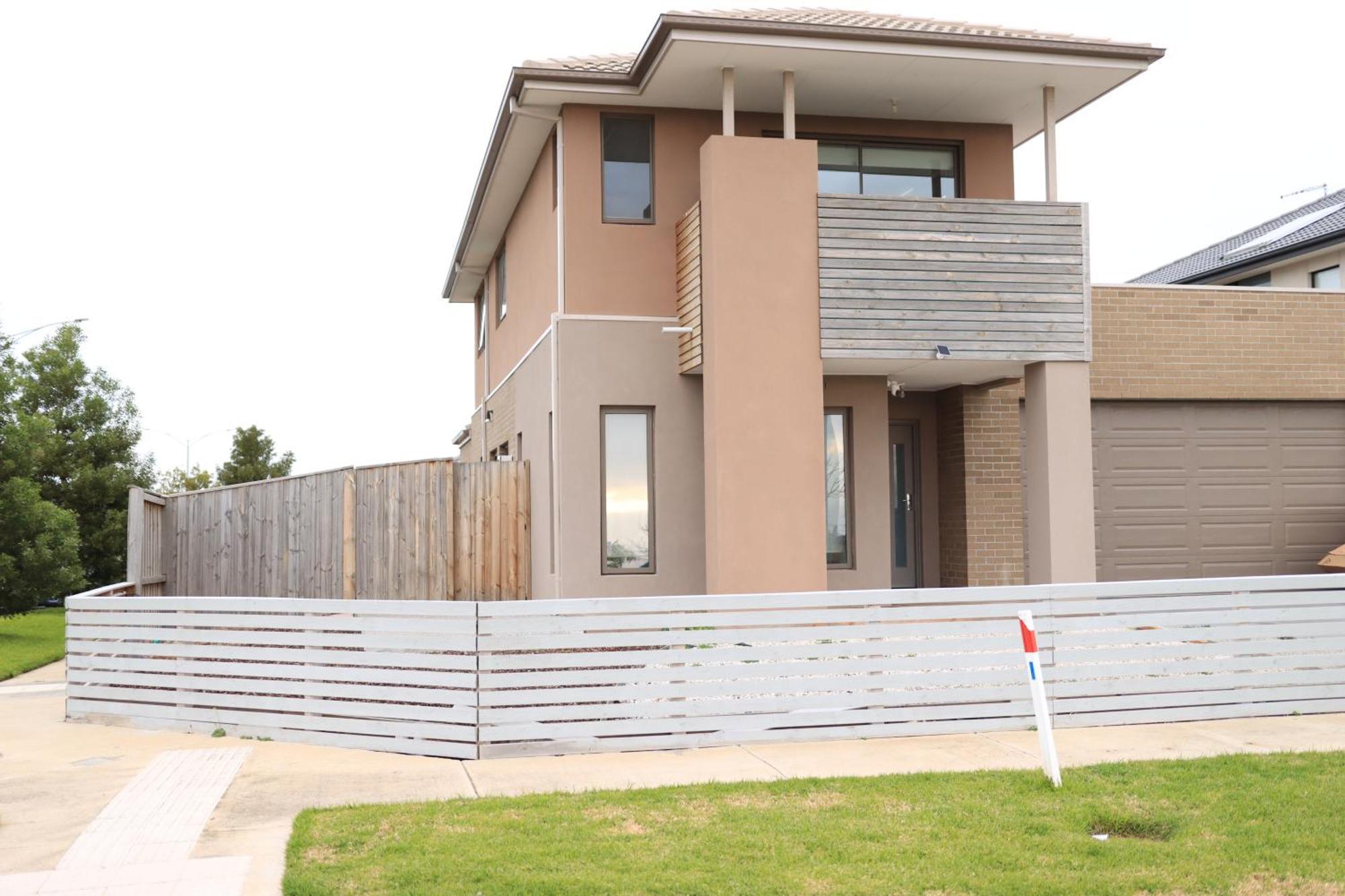 Melbourne Holiday House For 15 Peoples In Sanctuary Lake ポイント・クック エクステリア 写真